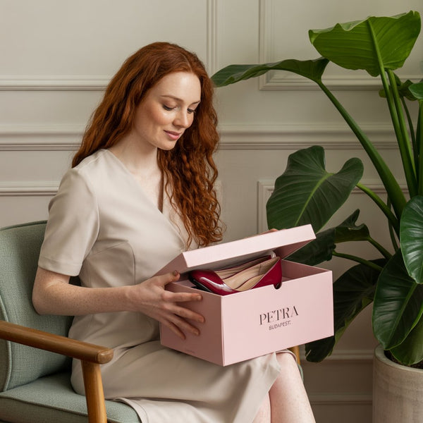 TÖBB MINT 15 000 VÁSÁRLÓ BÍZIK A PETRA BUDAPESTBEN.